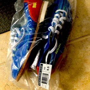 Women’s Bowling Shoes Brand New